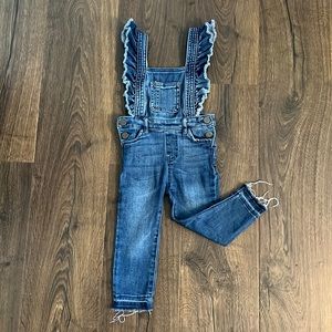 SOLD 💥Toddler girl jean overalls